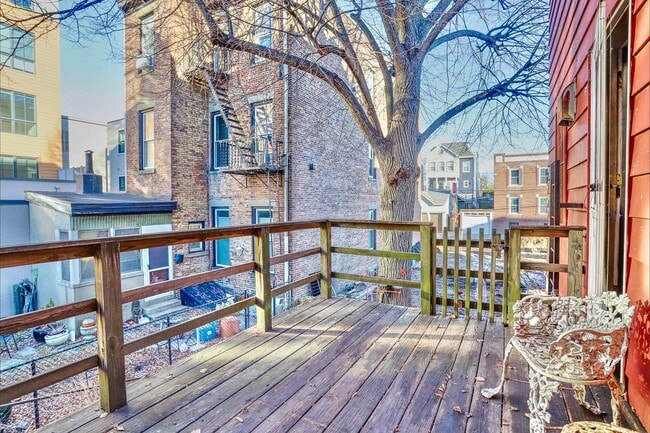 Building Photo - 271 Ogden Ave.