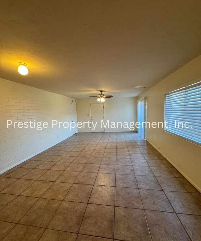Building Photo - 2525 N Alvernon Way