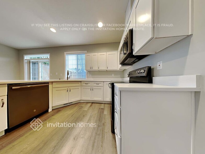 Building Photo - 8603 Sweetbrier Loop SE