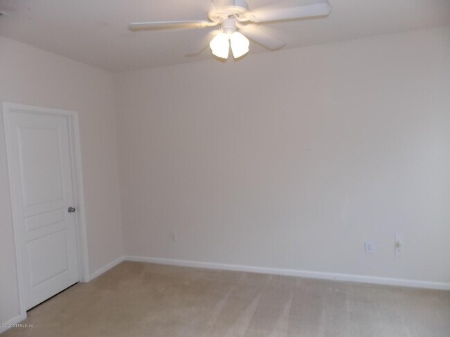 Building Photo - 1001 Monument Rd