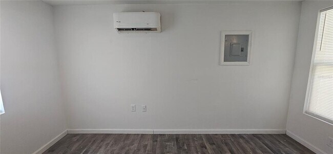 Building Photo - 4748 US-17