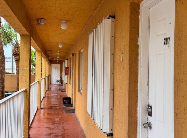 Building Photo - 2145 NW 19th Terrace