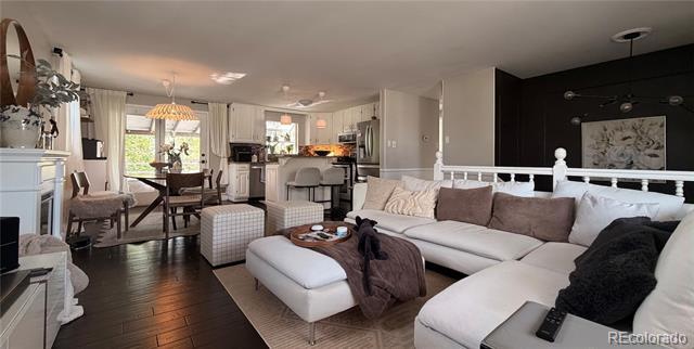 Building Photo - 10921 Hermosa Ct