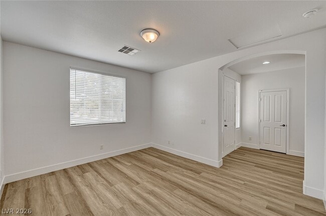 Building Photo - 9226 Horseshoe Basin Ave