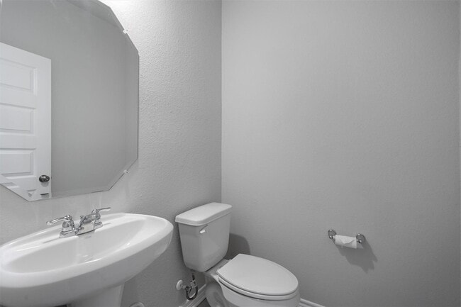 Building Photo - 1805 Artesian Spgs Xing