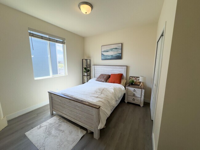 Building Photo - 12660 Enclave Scenic Dr