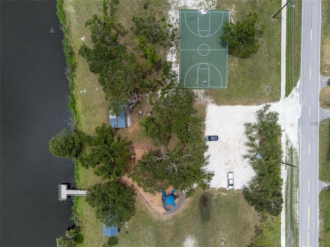 Building Photo - 2324 Hayworth Rd