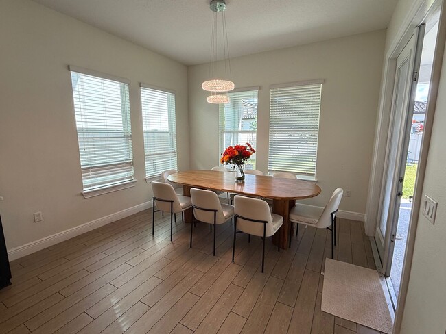 Building Photo - 7 bedroom/6 bath Dr. Phillips Home