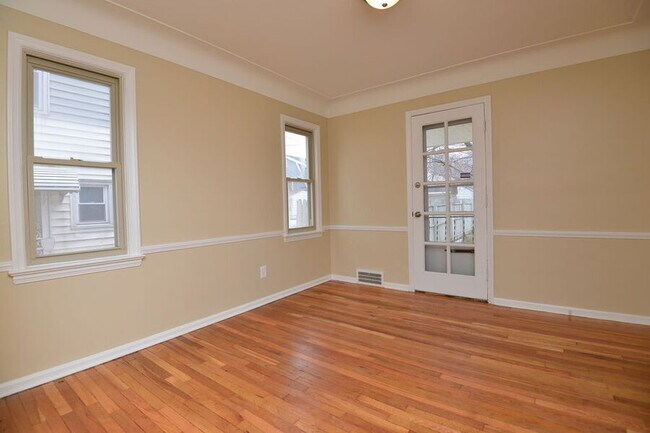 Building Photo - 3708 Monticello Blvd