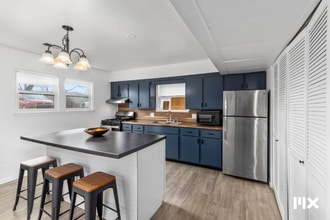 Building Photo - 2630 Sherwood St SW