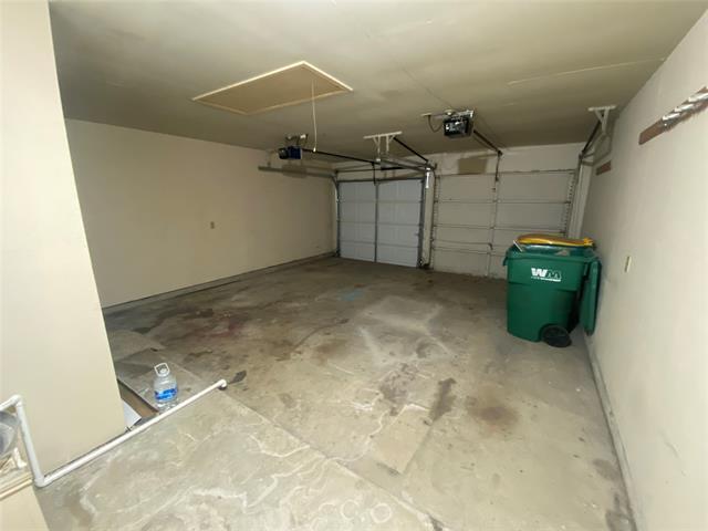 Building Photo - 1227 Reeves Ln