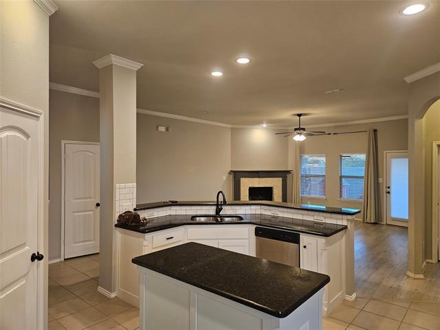 Building Photo - 312 Portland Ct