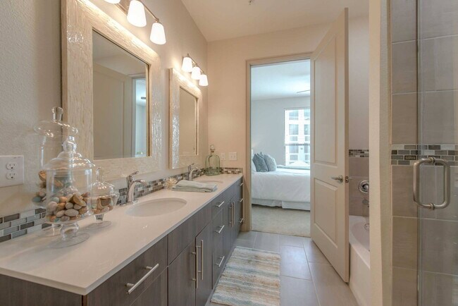 Building Photo - Experience the Art of Fine Apartment Living!