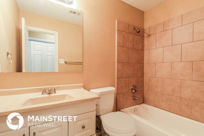 Building Photo - 934 Sanders Dr
