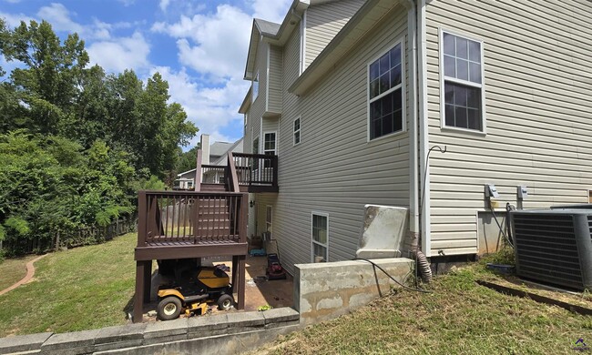 Building Photo - 235 West Springs Drive