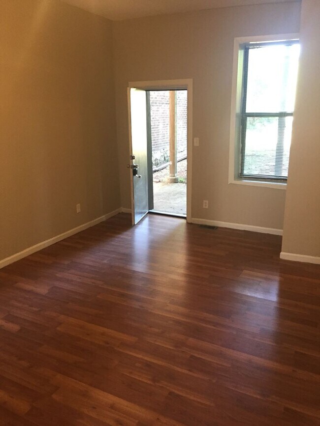 Building Photo - 2511-2513-2513 S 9th St