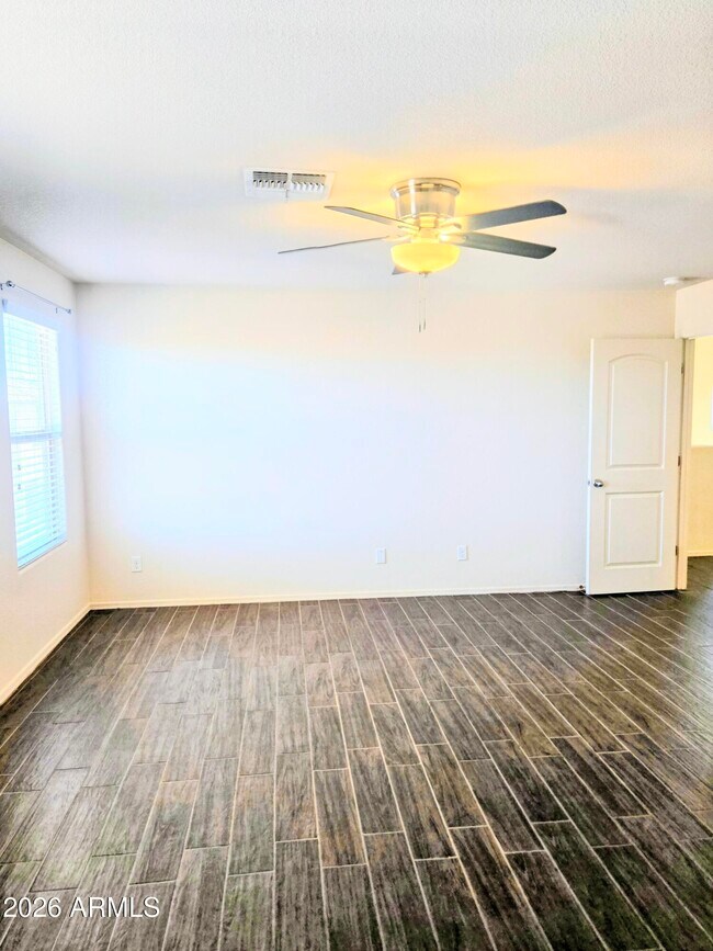 Building Photo - 1229 Questa Ct