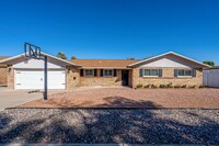 Building Photo - 3bed/2bath with pool in Scottsdale Highlands!