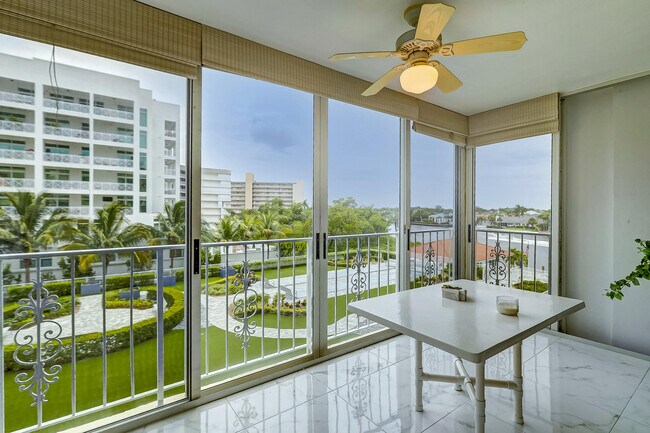 Building Photo - 3114 S Ocean Blvd
