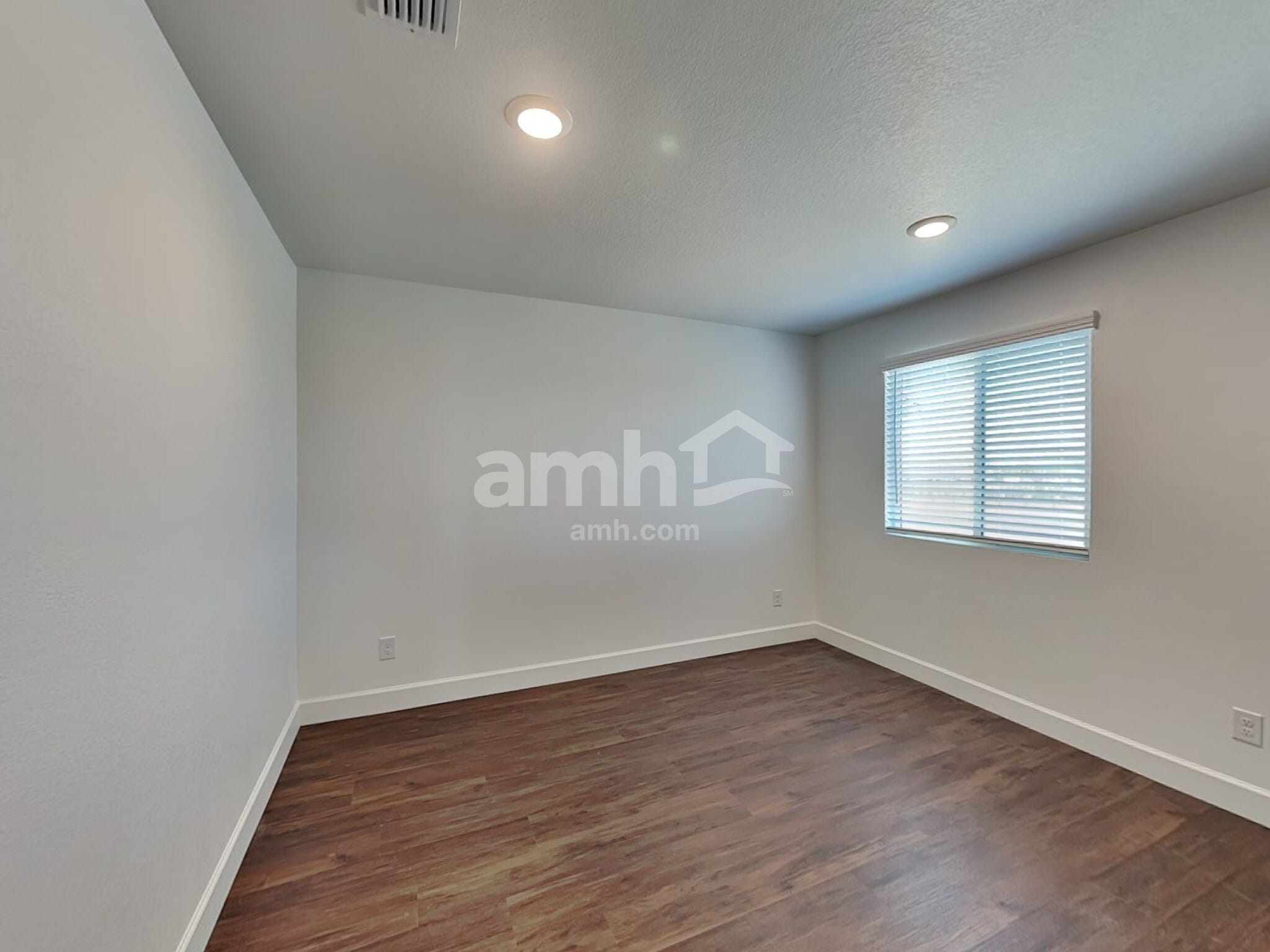 Building Photo - 8815 N 171st Dr