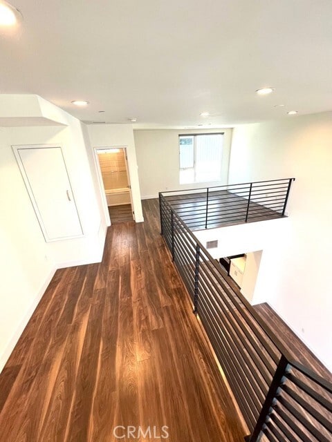 Building Photo - 6016 W Beachwood Ln