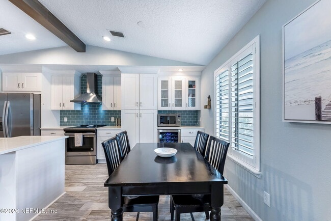 Building Photo - 1170 19th St N