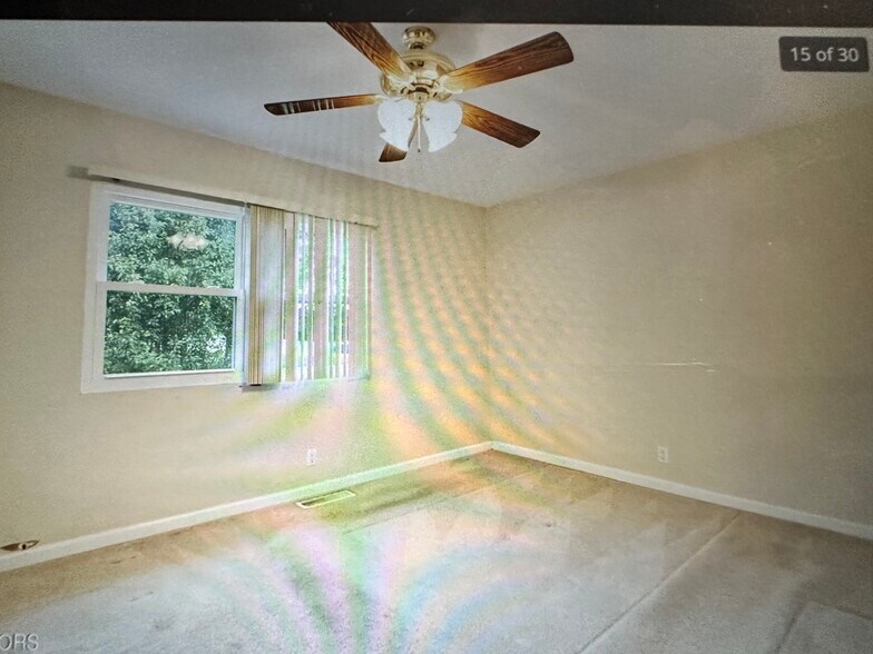 Building Photo - 38 Lakeshore Ln