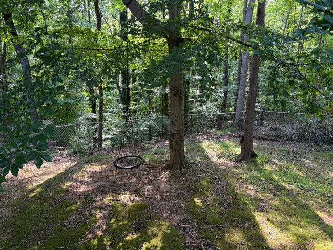 Building Photo - 7617 Summerglen Dr