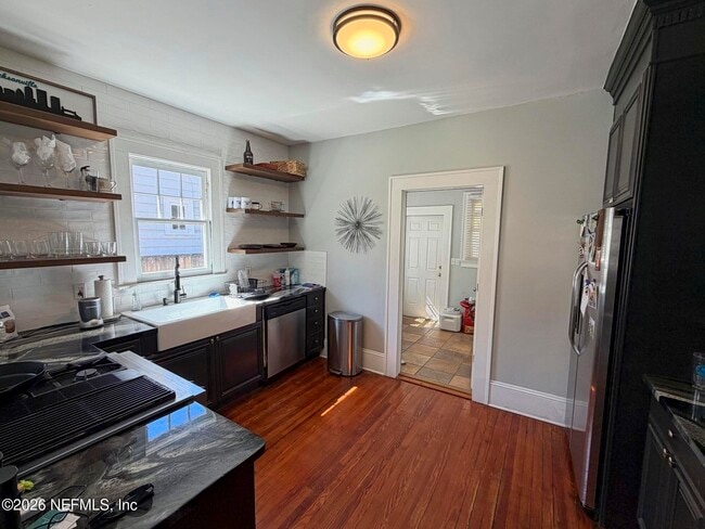 Building Photo - 3323 Park St