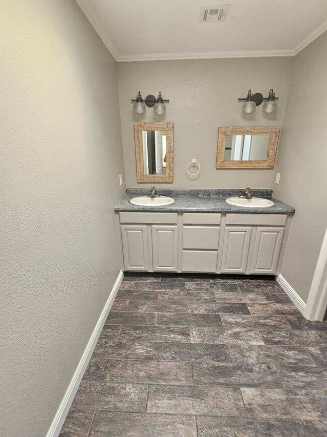 Building Photo - 5070 Usana Ct