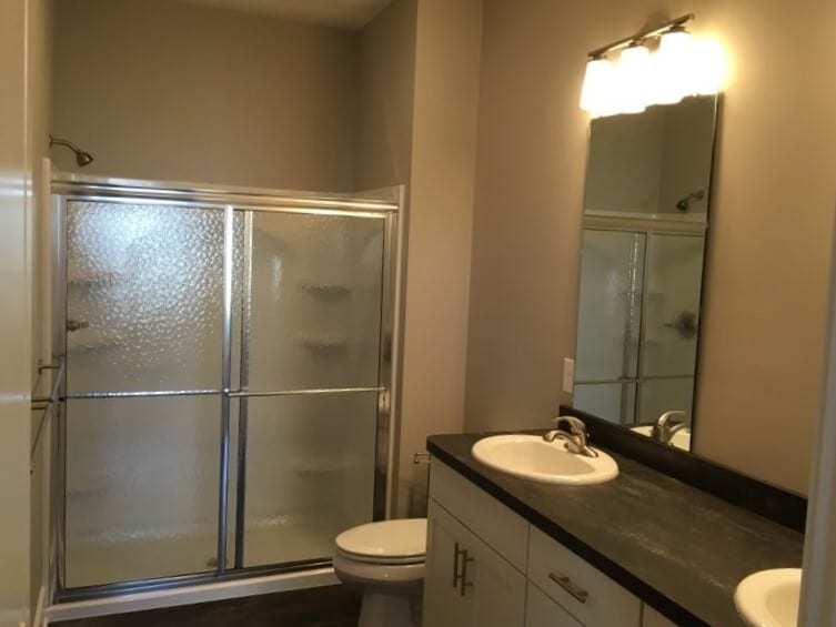 En-suite bath - 220 N Clinton Ave