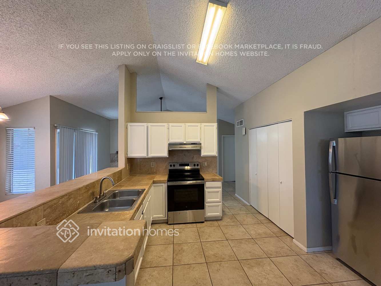 Building Photo - 13020 N 55th Dr