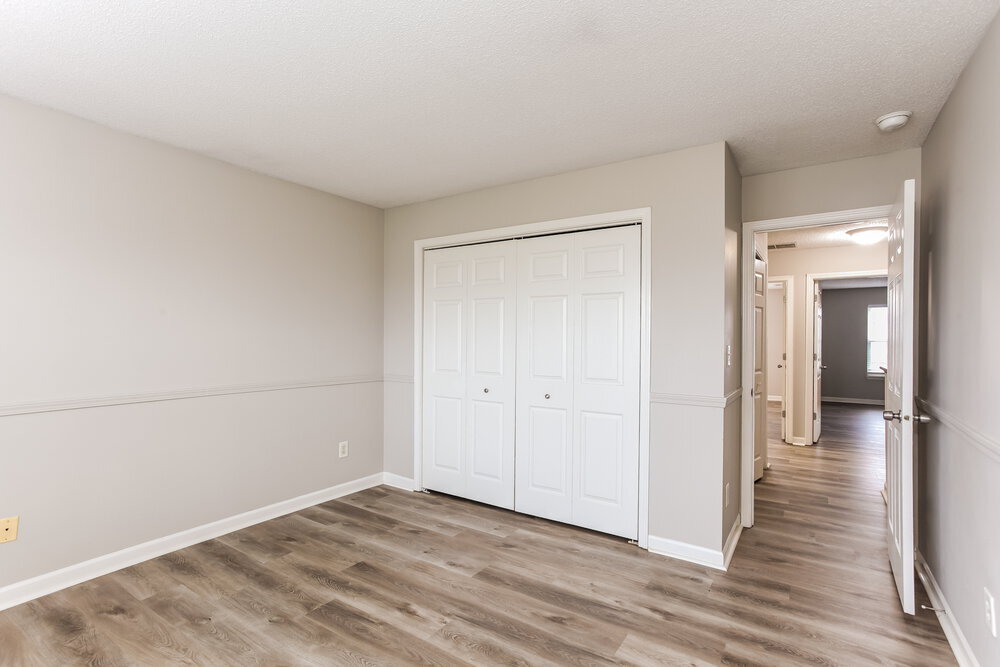 Building Photo - 10302 Draycott Way