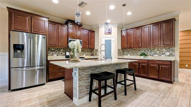 Building Photo - 2468 Whittler Br