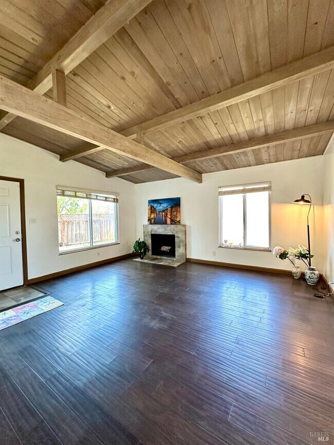 Building Photo - 1111 Marionola Way