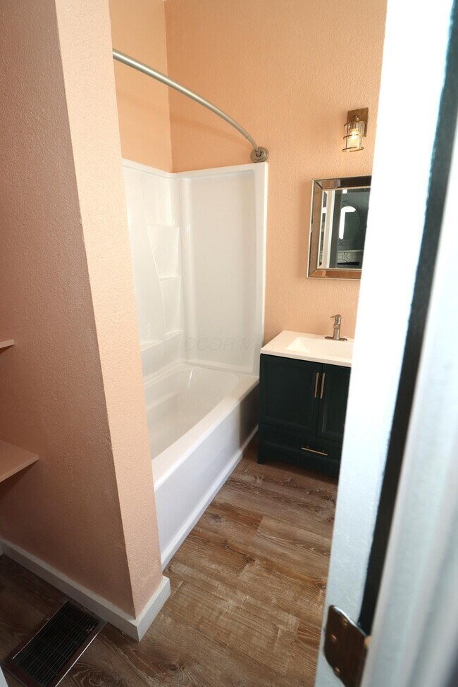 Building Photo - 120 S Court St