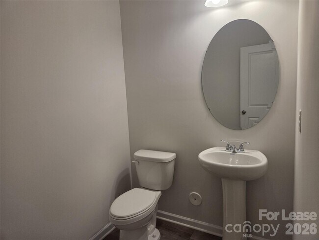 Building Photo - 5678 Hagler Lp