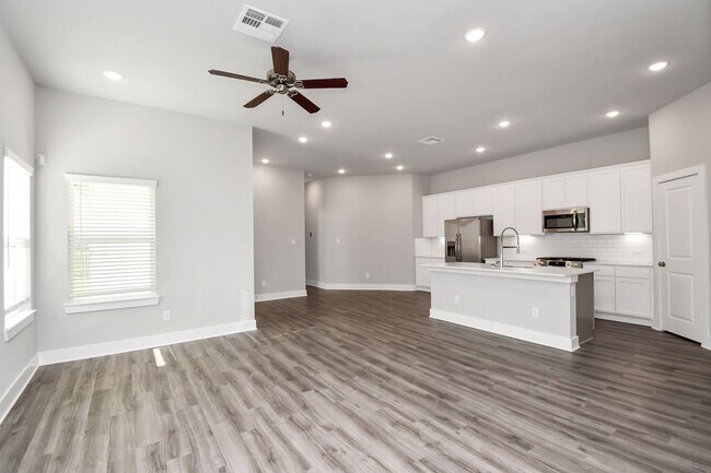 Building Photo - Welcome to the Elm — Single-Level Charm, Modern Style.