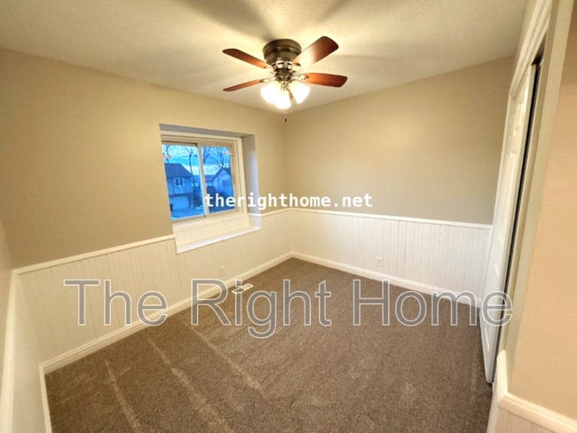 Building Photo - 8617 S 143rd Ave