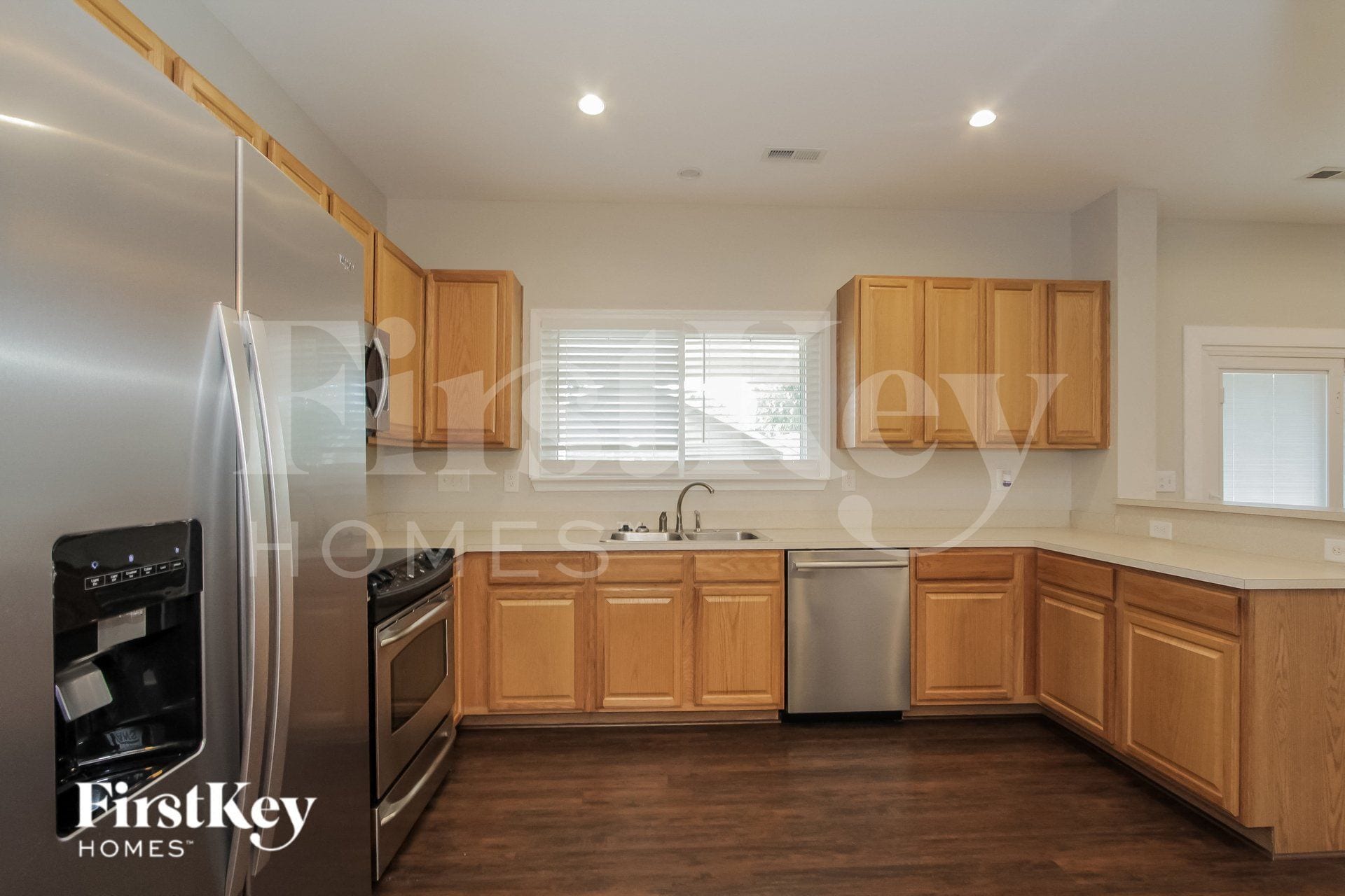 Building Photo - 9220 Ducati Ln