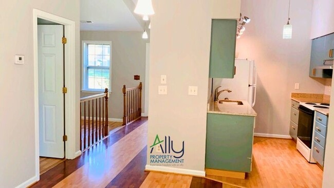 Building Photo - 2935 Lamkin Way