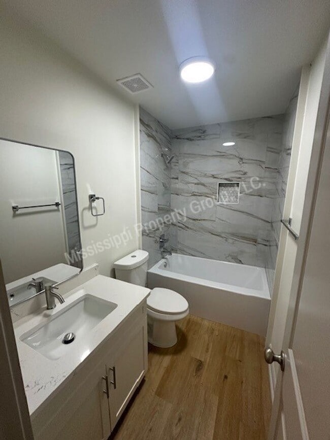 Building Photo - 3BR/3BA For Rent