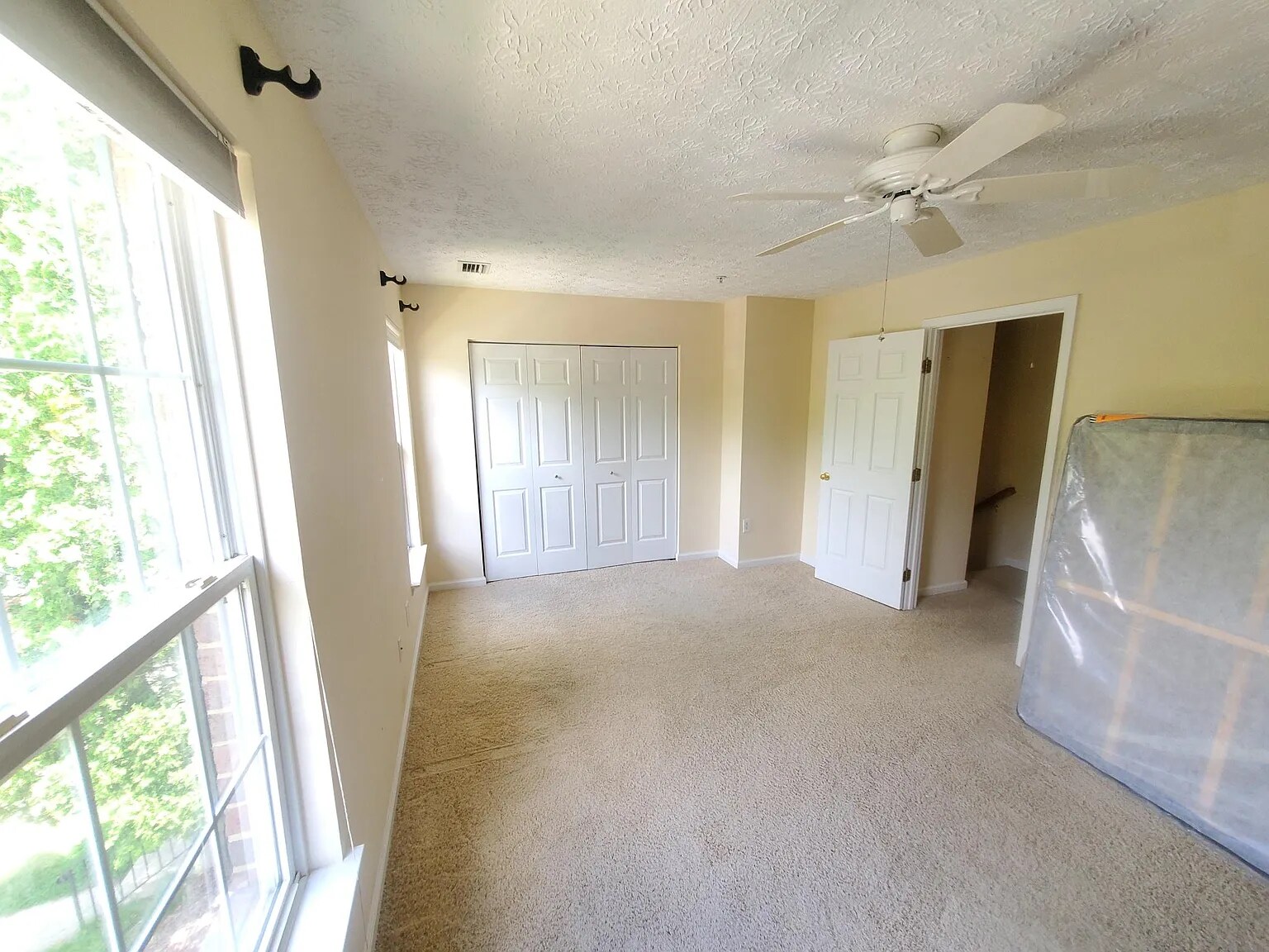 Building Photo - 121 Foxbay Ln