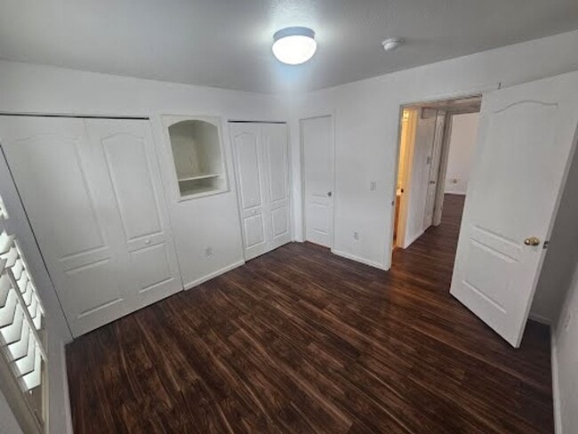 Building Photo - **Coming Soon** 2 Bed/2 Bath Top Floor Condo with Covered Garage Space and Additional Storage