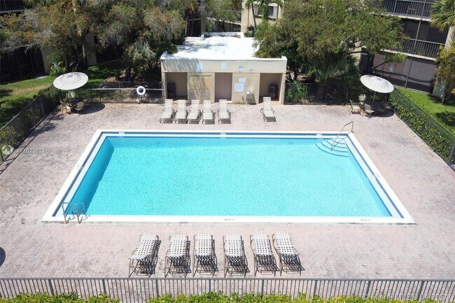 Building Photo - 8075 SW 107th Ave