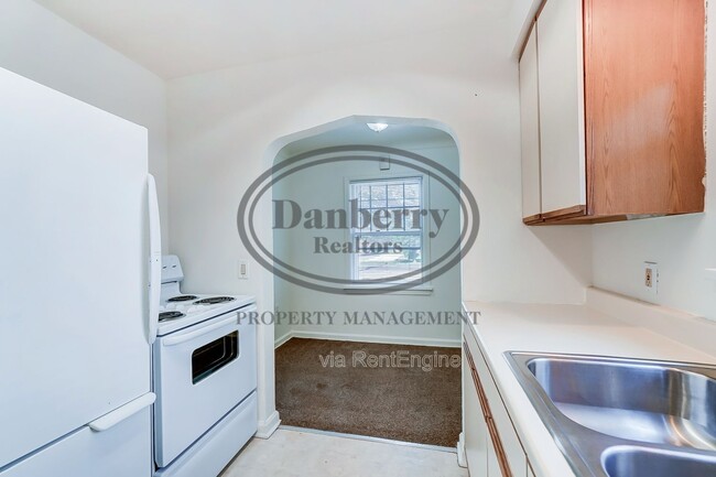 Building Photo - 1132 Brookley Blvd