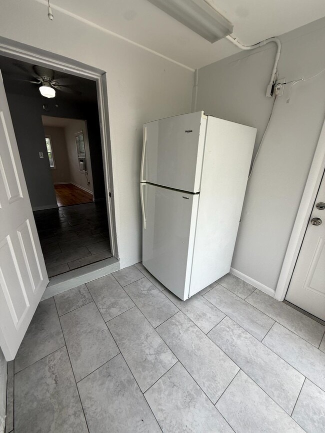 Building Photo - 3612 Elizabeth St