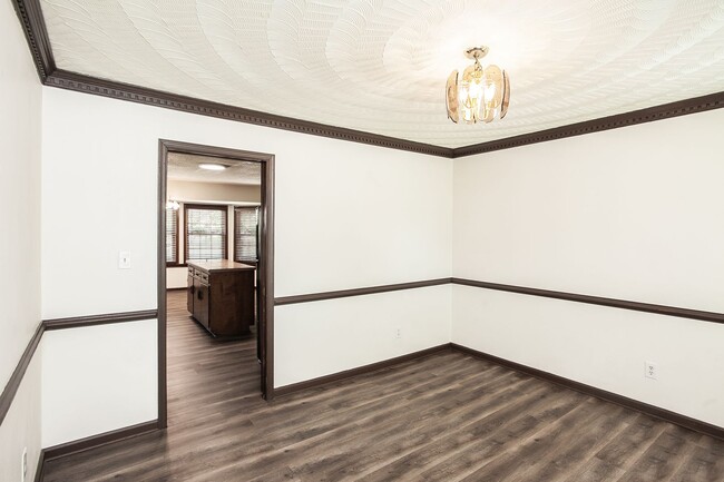 Building Photo - 1513 Narbonne Ct