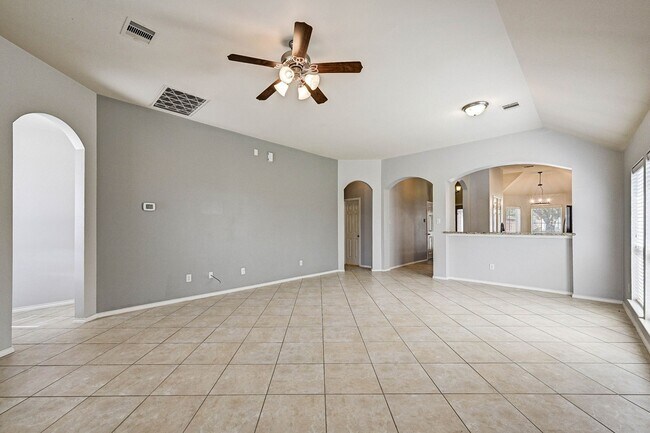 Building Photo - 18923 Bluestone Hollow Ln