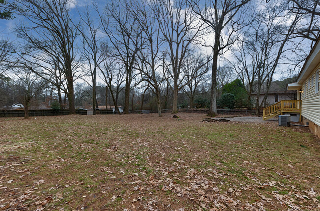 Building Photo - 8143 Old Madison Pike